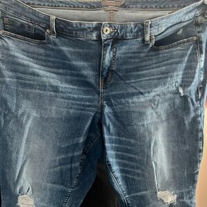 Torrid cropped boyfriend size 22